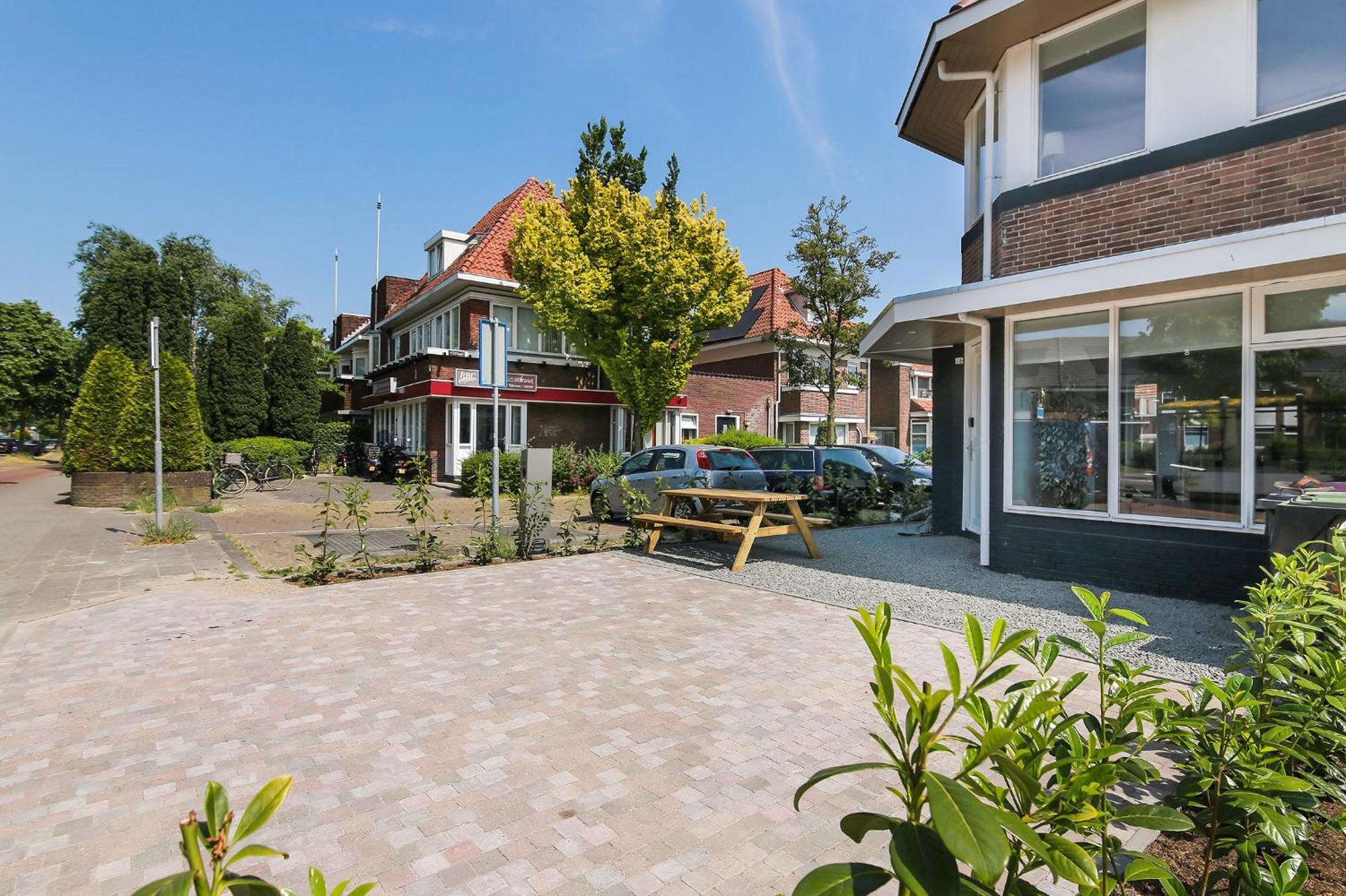 City Apartments Леэварден Экстерьер фото